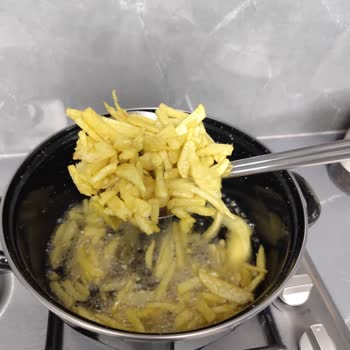 Ayçiçek Yağı 4 Litre'de Patlama Ve Yapışma Sorunu