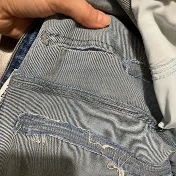 Mavi Kot Pantolon Hızlı Yıpranarak Kullanılamaz Hale Geldi