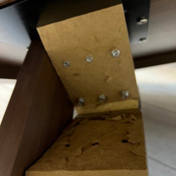 Kelebek Mobilya Garanti Kapsamındaki Orta Sehpa Kırıldı, Servis Yanıt Vermiyor