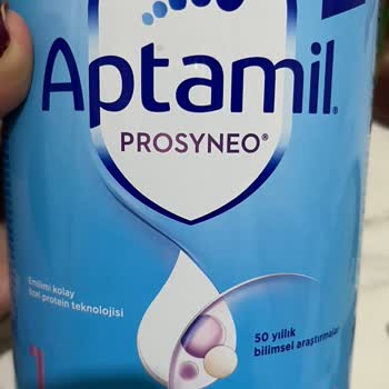 Aptamil Prosyneo'da Balık Kokusu Bebeklerde Kusma Ve Karın Ağrısına Neden Oldu