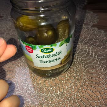 Galle Turşusunda Küf Ve Kıl Görüntüsü: Hijyen Sorunu Ve Özür Talebi