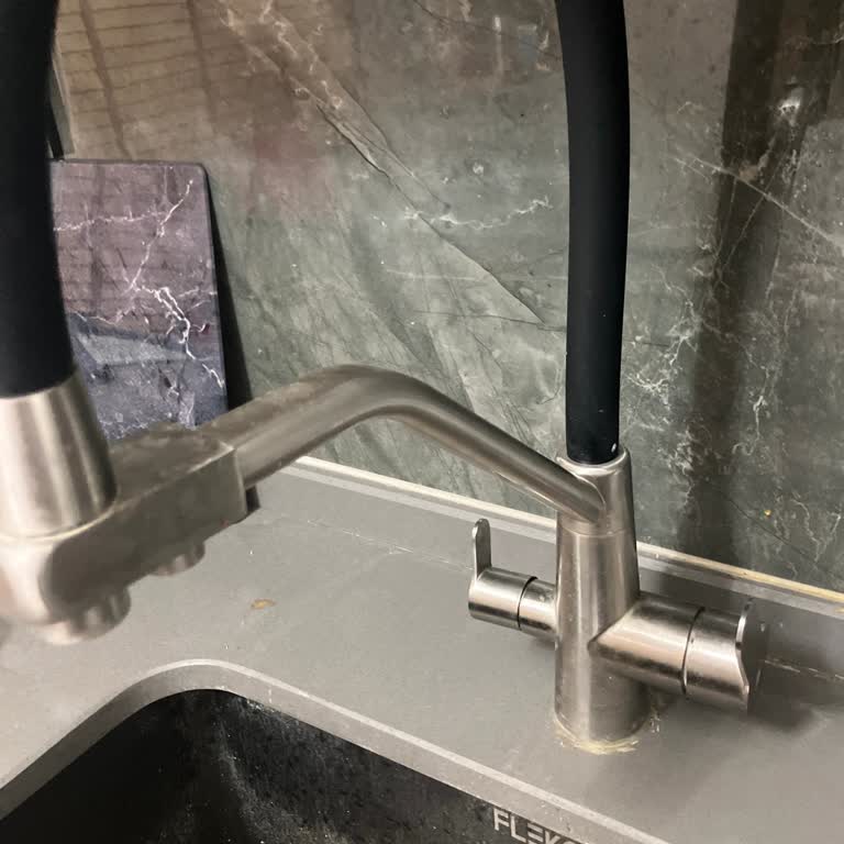 Fleko Mutfak Bataryasında Sert Açma Kolları Ve Cevapsız Servis