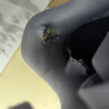 Kısa Sürede Yırtılan Ayakkabının FLO Mağazasının Üretim Hatası Olmadığı İddiası