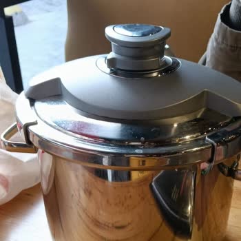 Korkmaz Düdüklü Tencerede Patlama ve Büyük Maddi Zarar, Ücretsiz Değişim Talebi