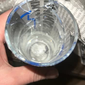 Kırık Bardaklar Ve Alıcı Koruma Ücreti İçin Destek Talebi