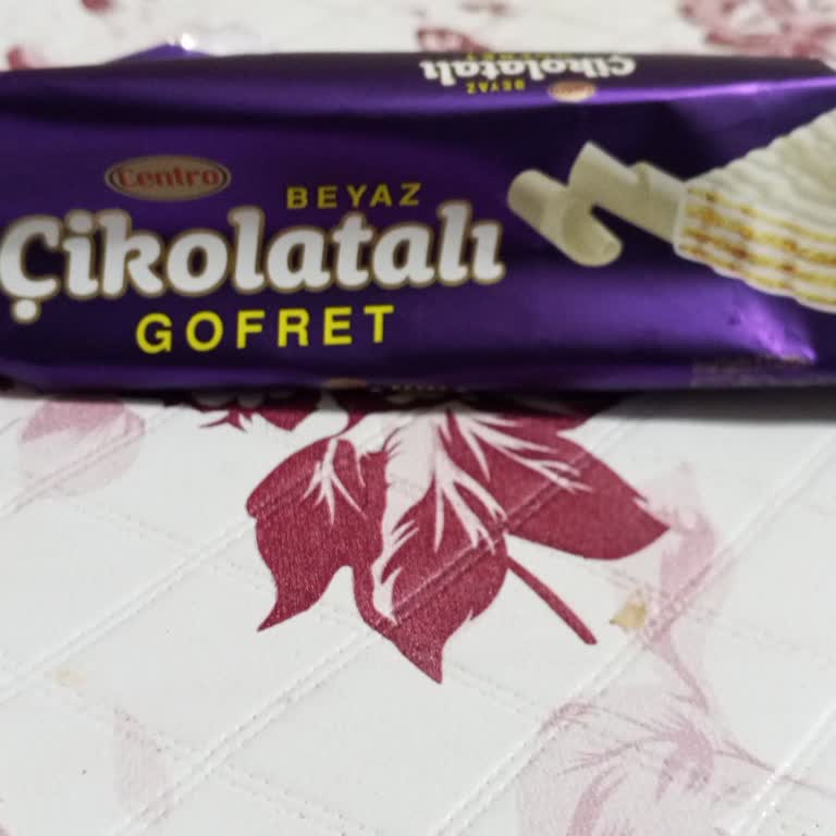 BİM Çikolatalı Atıştırmalıkta Hijyen İhlali: Yarı Kırık Ve Sarı Görüntü