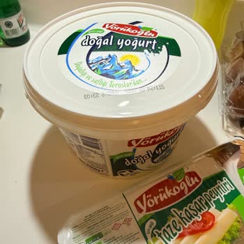 Yörükoğlu Yoğurdunda Tarih Geçmemiş Bakteri Benzeri Bozulma