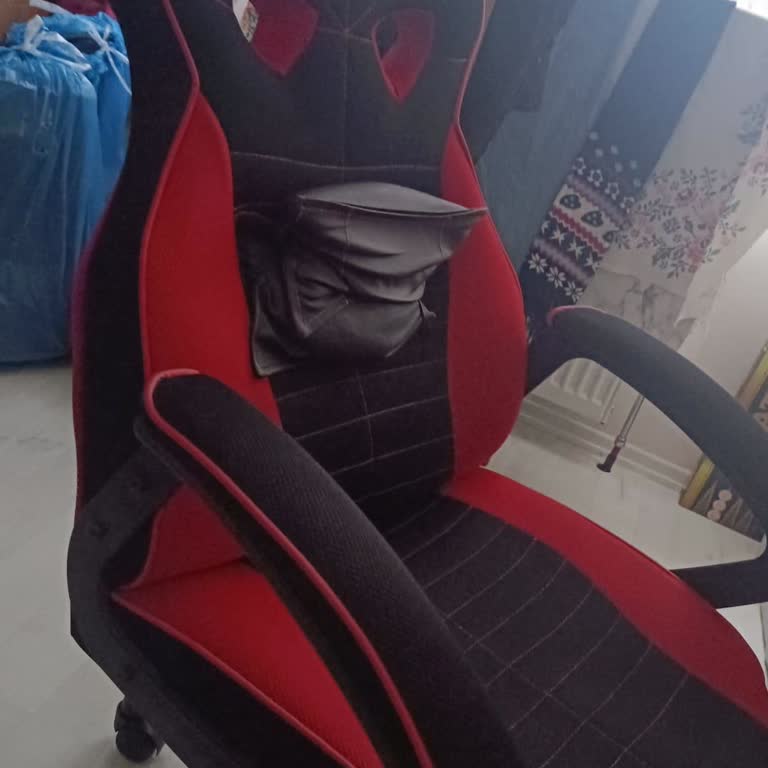 Kırılan Koltuk İçin Garanti İptal Edildi, Firma 1000 TL Ücret Talep Ediyor