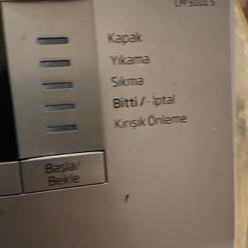 Beko Çamaşır Makinesi Kirli Çıkarıyor Ve Deterjan Bölmesinde Kalıcı Lekeler