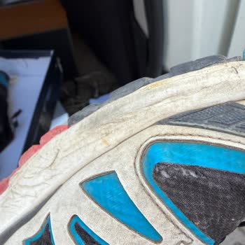 Ayakkabının Açılma Ve Su Alma Sorunu İçin Hakkaniyetli İnceleme Ve Değişim Talebi