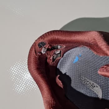 Ayıplı Skechers Arch Fit 2.0 Ayakkabının Deforme Olması Ve Değişim Talebi