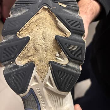 Skechers Skech-Air Ventura Modelinde Taban Erken Çöktü, Mağaza Değişim Reddetti