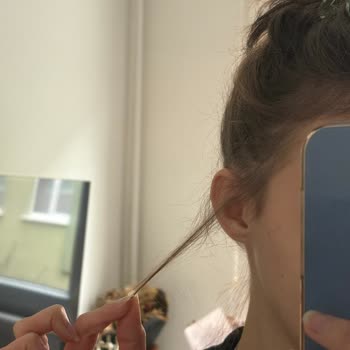 Salon Avrupa Yapılan İşlemin Sonucunda Saçlarım Resmen Mahvoldu