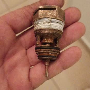 Termodinamik Isıtma Sistemleri Kombide 3 Yollu Vana Parçası Bulunamıyor