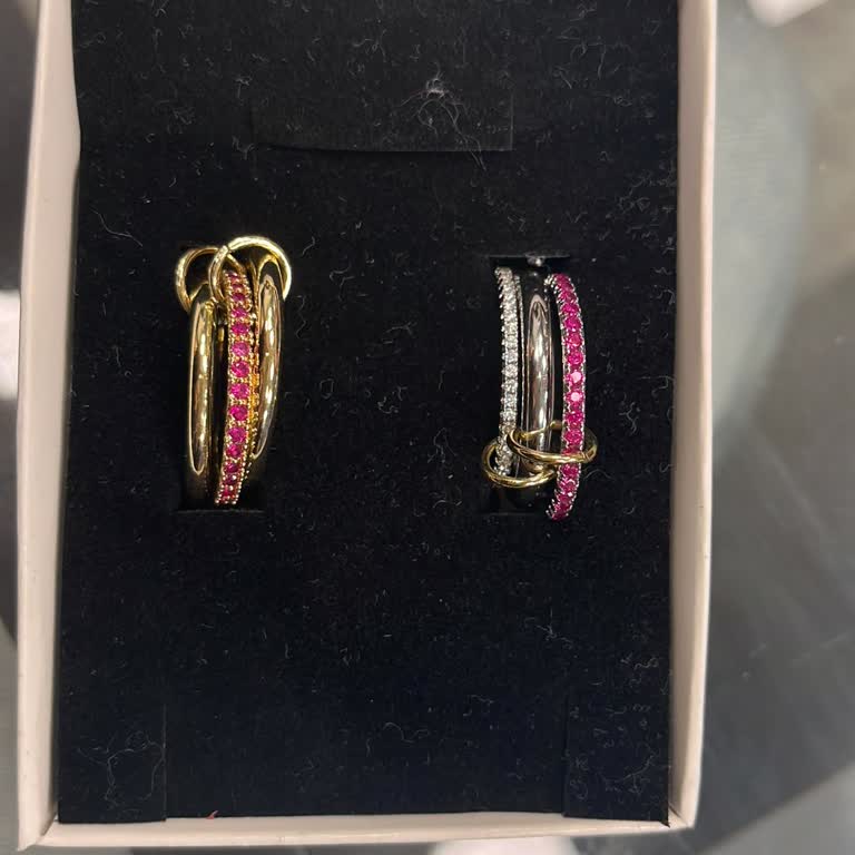 Eksik Parçalı Yüzükler Ve Cevapsız Müşteri Hizmeti İçin Acil Çözüm Talebi