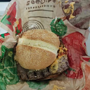 Özensiz Hamburger Ve Eksik Soslar Nedeniyle Mağduriyet