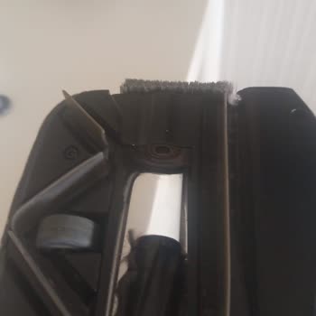 Philips Aqua Trio Süpürgenin Başlığı Sürekli Kırılıyor, Kalıcı Çözüm Talep Ediliyor