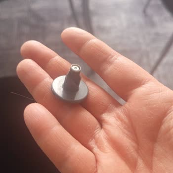 Philips Aqua Trio Süpürgenin Başlığı Sürekli Kırılıyor, Kalıcı Çözüm Talep Ediliyor