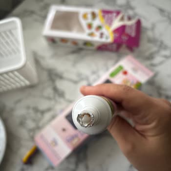 Ebebek'ten Gelen Diş Macununda Kahverengi Kalıntı Ve Geri Dönüş Almama