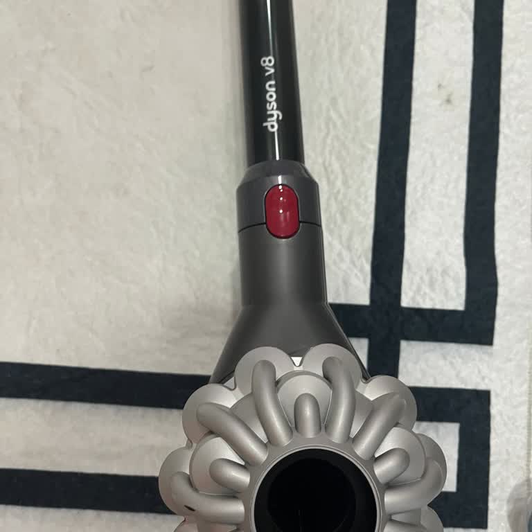 Dyson V8 Süpürge Eksik Havalandırma Parçası Ve Ücretsiz Değişim Talebi