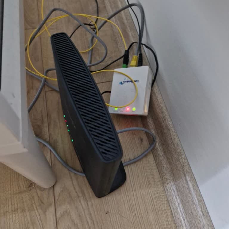 Turkcell Ekibi Kablomuza Zarar Verdi, İnternet Kesildi