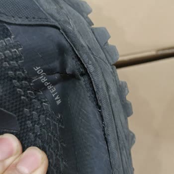 Üç Ayda Deri Çatlayan Ve Tabanı Ayrılan Ayakkabı İçin Ücret İadesi Talebi