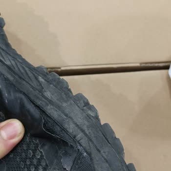 Üç Ayda Deri Çatlayan Ve Tabanı Ayrılan Ayakkabı İçin Ücret İadesi Talebi