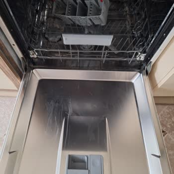 Vestel Bulaşık Makinesinde Sürekli Lekeli Yıkama Sorunu Ve Değişim İsteği