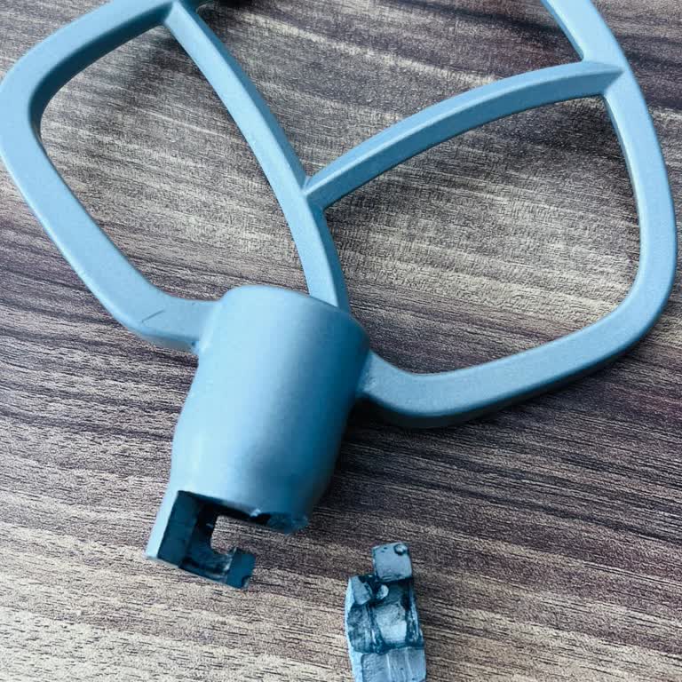 Garanti Kapsamındaki Karıştırıcı Parçası Kırıldı, 15 Gün Cevapsız