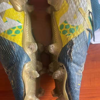 Kısa Sürede Açılan Ve Yırtılan Puma Krampon İçin İade Talebi