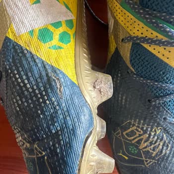 Kısa Sürede Açılan Ve Yırtılan Puma Krampon İçin İade Talebi