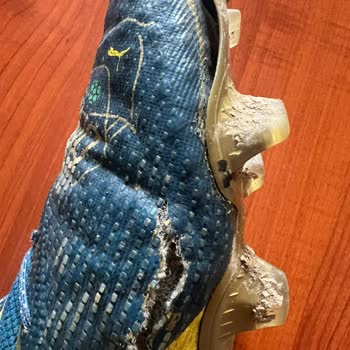 Kısa Sürede Açılan Ve Yırtılan Puma Krampon İçin İade Talebi