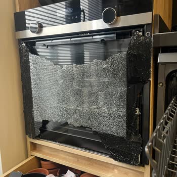 Camı Patlayan Siemens Fırın İçin Garanti Kapsamında Ücretsiz Değişim Talebi