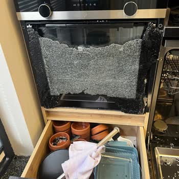 Camı Patlayan Siemens Fırın İçin Garanti Kapsamında Ücretsiz Değişim Talebi