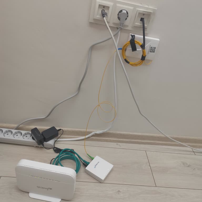 Duvara Yapıştırılan Parçanın Zarar Vermesi Ve İnternet Aktifleştirme Gecikmesi