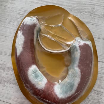 Pınar Sucuğu Açılmadan Küflü Çıktı