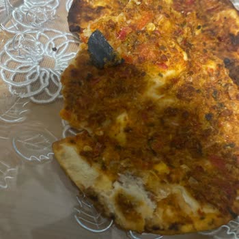 Lahmacunda Bulunan Büyük Plastik Parçası Çocuk Sağlığını Tehlikeye Soktu