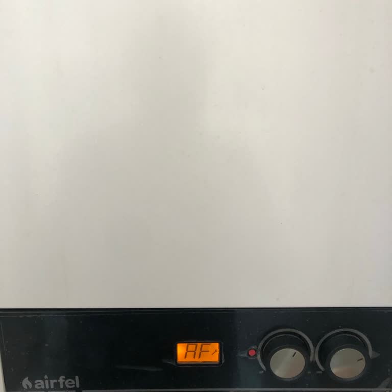 Daikin Kombimde Üç Gün Boyunca Isı Ve Sıcak Su Yok, Garanti Servisi Cevap Vermiyor