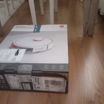 Kargo Sırasında Ürün Islak Teslim Edildi, DHL Personelinin Saygısız Cevabı