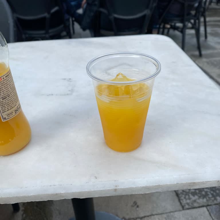 Starbucks Maslak Şubesindeki Çalışanların Saygısız Ve Umursamaz Davranışı