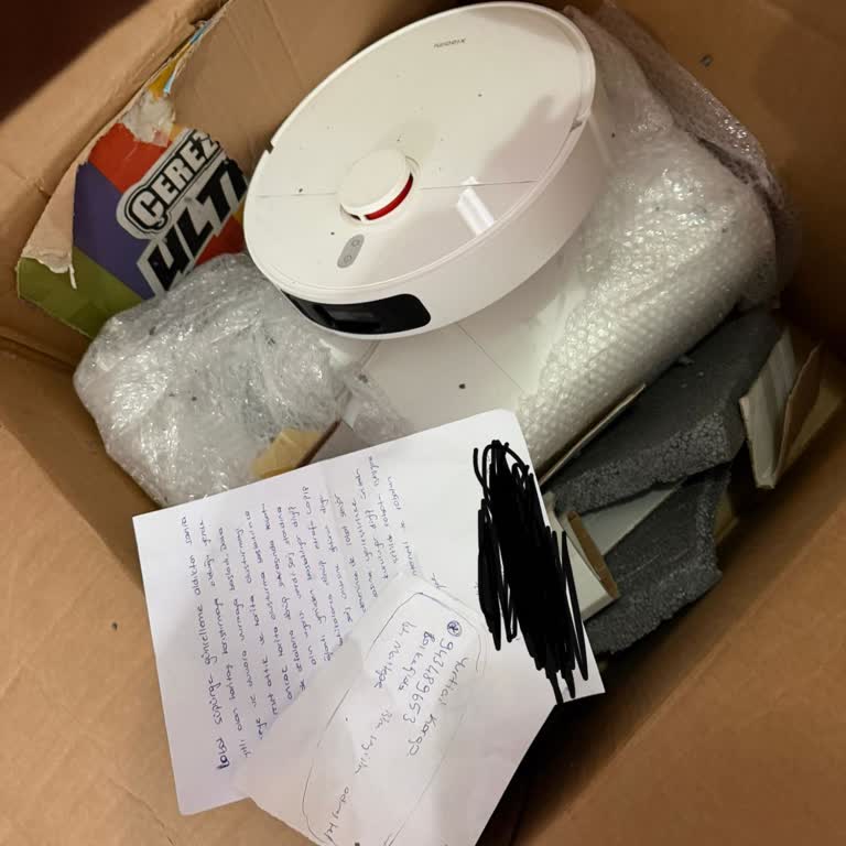 Xiaomi X20+ Robot Süpürge Hasarlı Döndü Ve Tamir Durumu Açıklanmadı