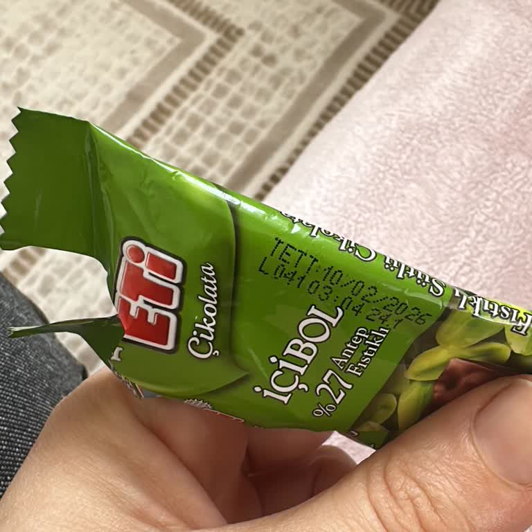 Son Kullanma Tarihi Geçmiş Çikolata Satışı Hakkında Şikayet