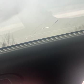 Sıfır Kilometrede Sunroof Camı Çatlağı İçin Garanti Talebi
