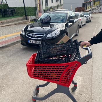 Şok Market İhmali Aracımın Hasar Görmesine Yol Açtı Ve Cevap Bekliyorum