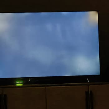 Arçelik Televizyonda Karanlık Ortamda Parlama Problemi Ve Servisin Normal Değerlendirmesi