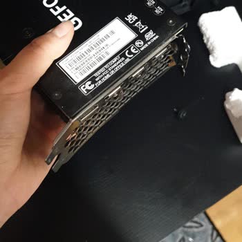 Hawk Gaming Chair Hasarlı Kasa Ve Kırık GPU Slotu İade Edildi