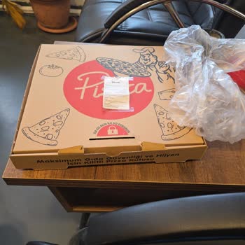 Yanlış Boy Pizza, Açık Güvenlik Kilidi Ve Kayıp Öğle Yemeği Sorunu