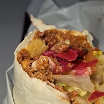 Komagene Şubesinde Çiğ Köfteye Saç Düşmesi Ve İade Reddi