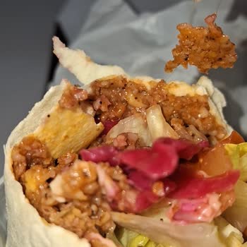 Komagene Şubesinde Çiğ Köfteye Saç Düşmesi Ve İade Reddi