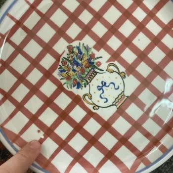 İç Porselen Kısmında Atık Bulunan Tabağın Ücretsiz Yenisi Gönderilsin